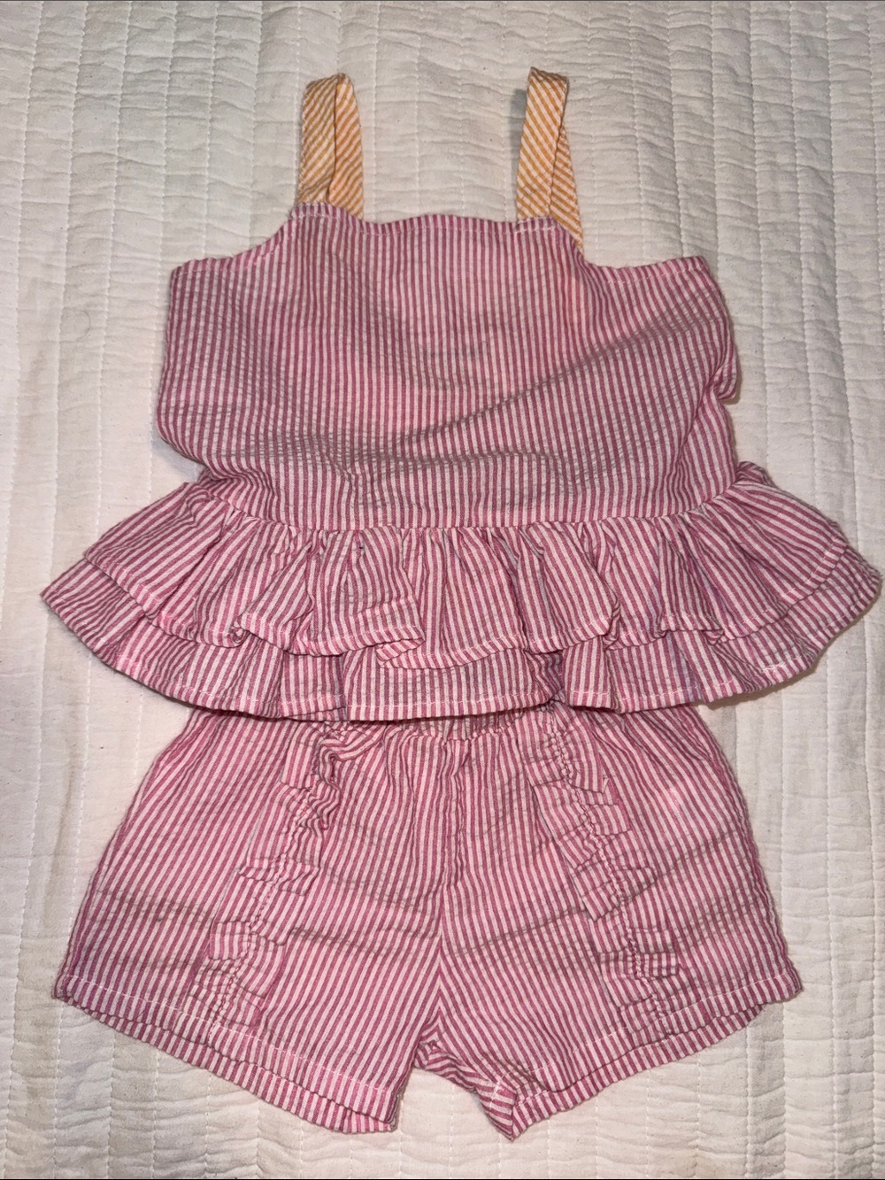 EUC Baby Girls Pink Seersucker Set Size 24 Months